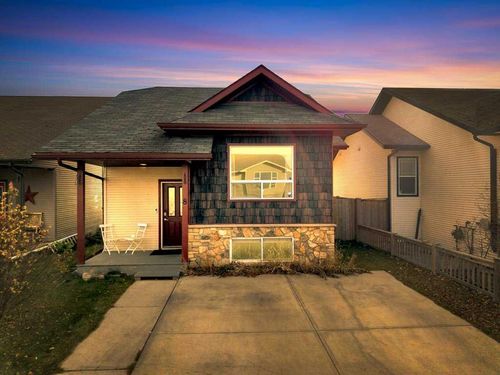 8 Horne Close, Sylvan Lake, AB, T4S0C4 | Card Image