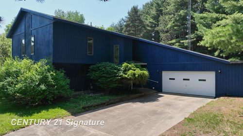 160 Wire Line Rd, Caro, MI, 48723-9517 | Card Image