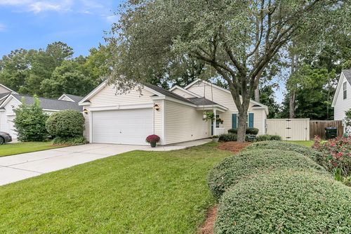 123 Walnut Creek Rd, Summerville, SC, 29483-7547 | Card Image