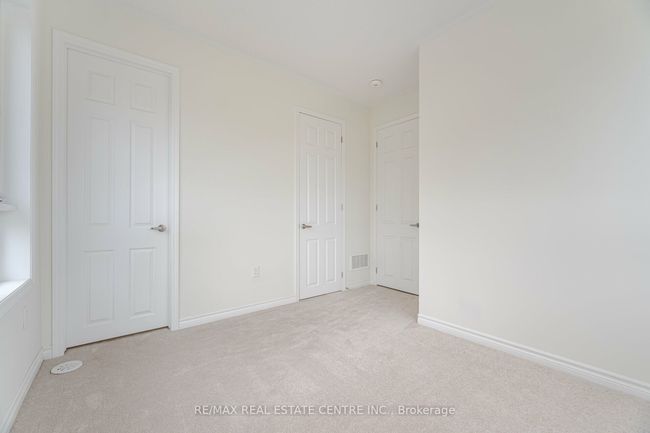 3370 Promenade Thunderbird, House attached with 4 bedrooms, 4 bathrooms and 1 parking in Pickering ON | Image 36