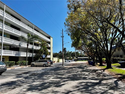 apt-402a-1425 Arthur St, Hollywood, FL, 33020-3711 | Card Image