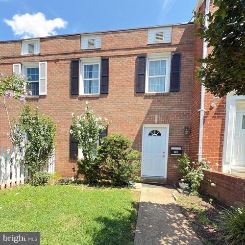 9913 Hampton Rd, MANASSAS, VA, 20110-5903 | Card Image
