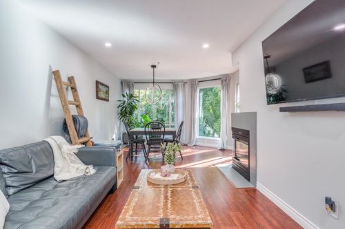 212-22233 River Rd, Maple Ridge, BC, V2X3N7 | Card Image