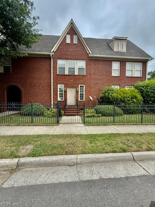 b-200 Maple Ave, Norfolk, VA, 23503-3348 | Card Image