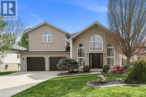 lower-1535 Maple Ave, LaSalle, ON, N9J3L3 | Card Image