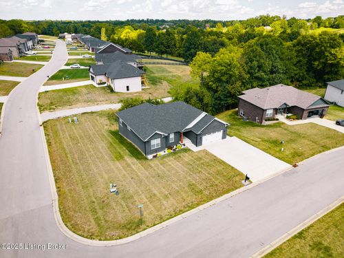 19 Clubhouse Ct, Taylorsville, KY, 40071-8514 | Card Image