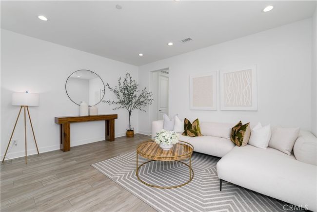 484 Chorus, Condo with 3 bedrooms, 3 bathrooms and 2 parking in Irvine CA | Image 7
