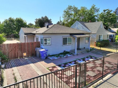 4422 52nd St, Sacramento, CA, 95820-4134 | Card Image