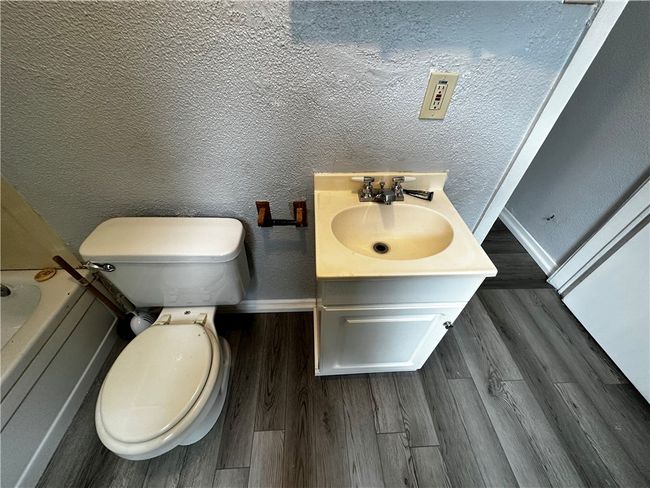 APT-5 - 548 Hansen Ave, Condo with 1 bedrooms, 1 bathrooms and 2 parking in Lyndora PA | Image 24