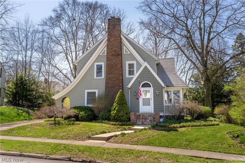 1480 Thornapple Ave, Akron, OH, 44301-2032 | Card Image