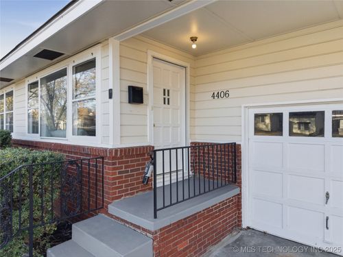 4406 E 35th St, Tulsa, OK, 74135-1707 | Card Image