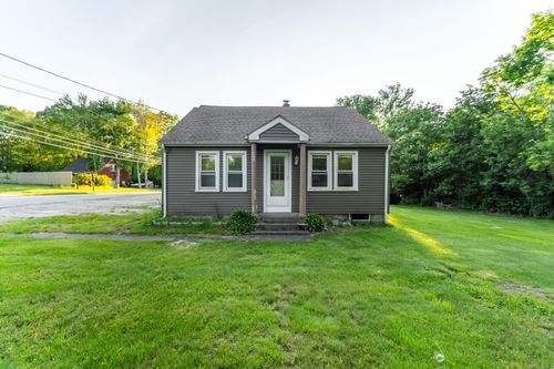 498 Greenhaven Rd, Pawcatuck, CT, 06379-2053 | Card Image