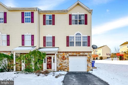 451 Madison Dr, SHREWSBURY, PA, 17361-1641 | Card Image