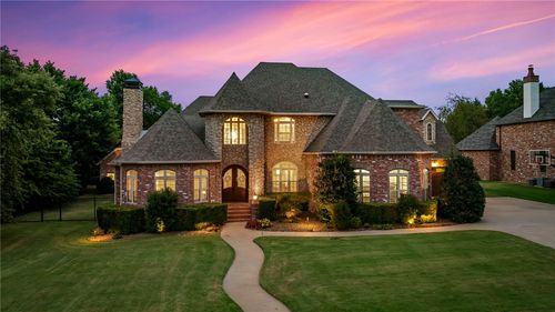 17 W Nottingham Ln, Rogers, AR, 72758-9513 | Card Image