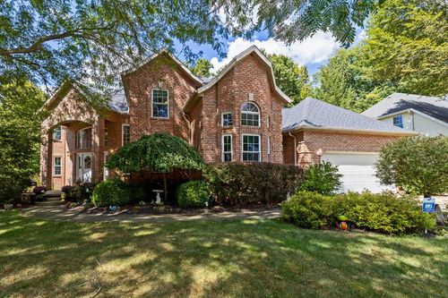 28 Elmwood Pl, Lexington, OH, 44904-8904 | Card Image