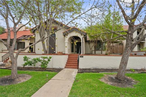 417 Chimney Hill Dr, College Station, TX, 77840-1833 | Card Image