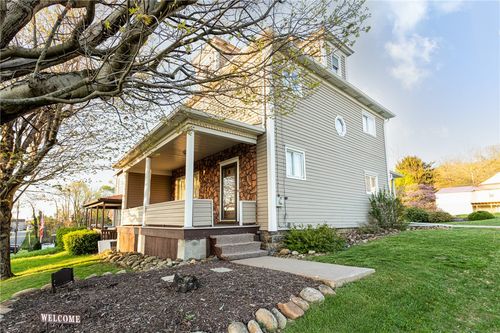 1831 1st St, S Connellsvl, PA, 15425-5209 | Card Image