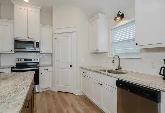 473 Brazos Bend, House other with 4 bedrooms, 2 bathrooms and null parking in Snook TX | Image 11