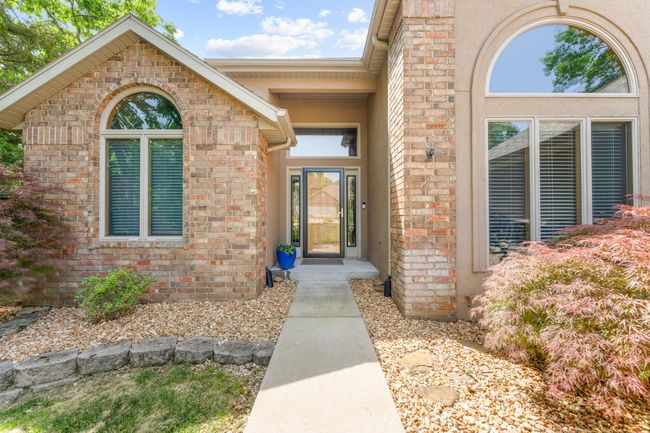 Front of Home | Image 6