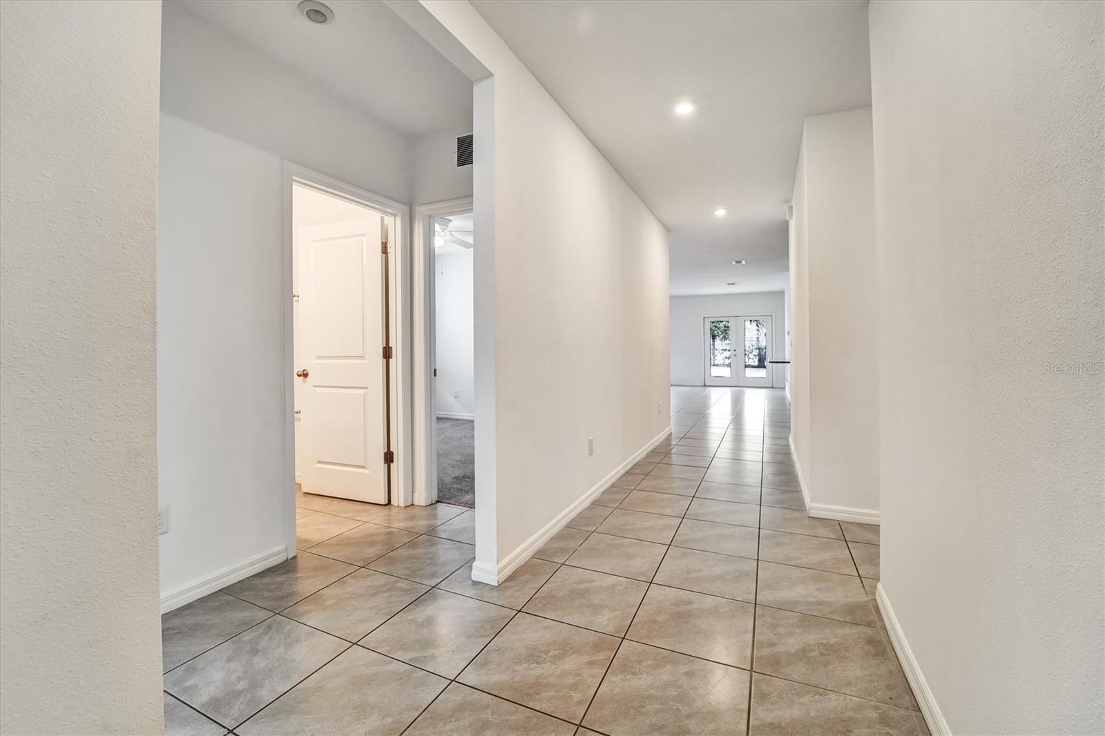 Residential in ZEPHYRHILLS 2