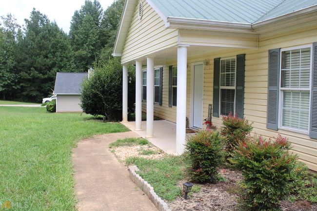337 Shell Rd, House other with 3 bedrooms, 2 bathrooms and null parking in Palmetto GA | Image 9