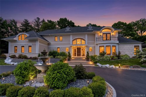 1782 Route 106, Syosset, NY, 11791-9651 | Card Image