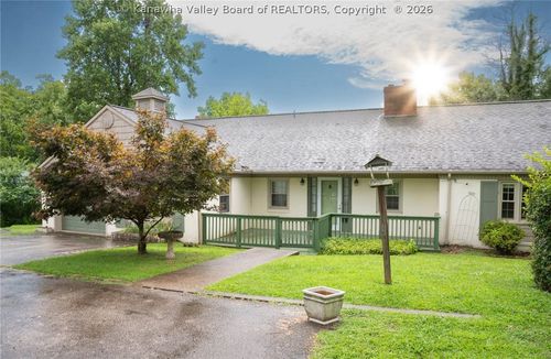 225 Smarr Ct, Madison, WV, 25130-1438 | Card Image