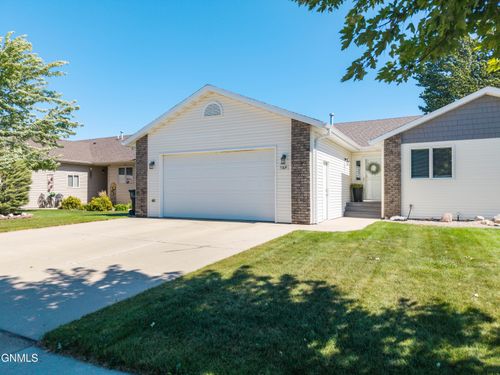 5309 Niagara Dr, Bismarck, ND, 58503-6935 | Card Image