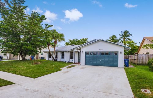 7278 Nw 47th Pl, Lauderhill, FL, 33319-3412 | Card Image