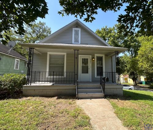 2501 Sw Clay St, Topeka, KS, 66611-1363 | Card Image