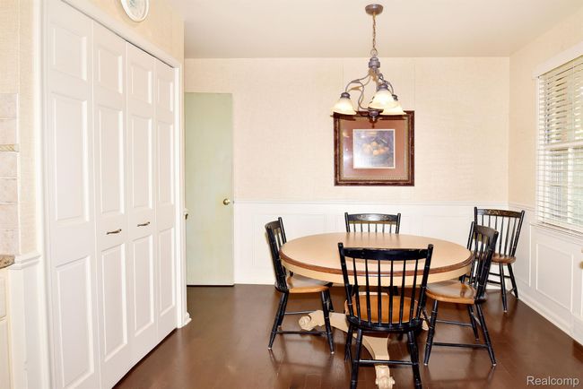 1010 Rock Spring Rd, House other with 4 bedrooms, 3 bathrooms and null parking in Bloomfield Hills MI | Image 14