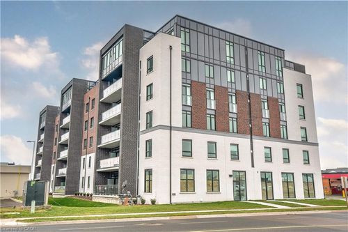 103-5 Hamilton St N, Waterdown, ON, L8B2A4 | Card Image