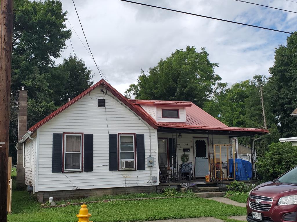 Hopkins St, Elmira, NY 14904