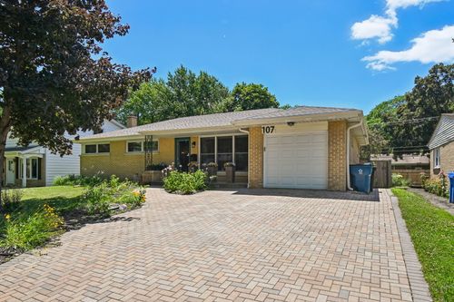 107 Orchard Pl, Mount Prospect, IL, 60056-4244 | Card Image