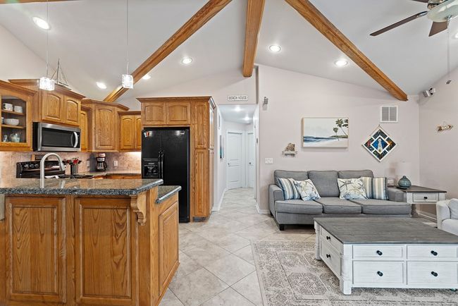 712 E Clam Circle, House other with 2 bedrooms, 2 bathrooms and null parking in Port Isabel TX | Image 5