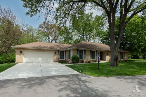 2 Dogwood Rd, Rolling Meadows, IL, 60008-2334 | Card Image