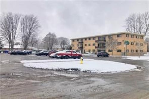 309-1830 Dumont St, London, ON, N5W2S1 | Card Image