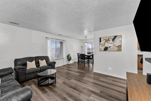 5-1808 53rd St, Moline, IL, 61265-3648 | Card Image