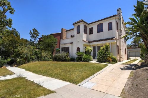 918 S Muirfield Rd, Los Angeles, CA, 90019-1823 | Card Image