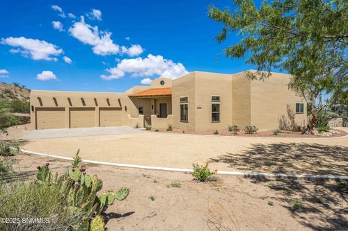 1810 Vista Sierra Ct, Las Cruces, NM, 88005-4653 | Card Image