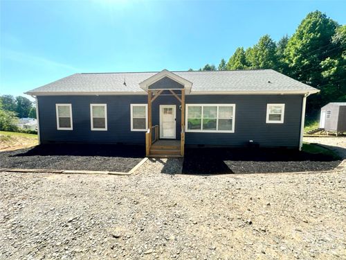 2 Watsell Dr, Leicester, NC, 28748-7734 | Card Image