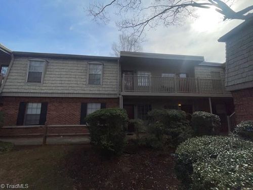 3816 Country Club Rd, Winston Salem, NC, 27104-2958 | Card Image