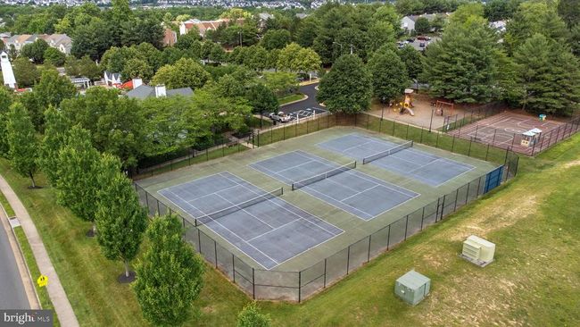 16812 Winston Ln, Townhouse with 4 bedrooms, 4 bathrooms and null parking in WOODBRIDGE VA | Image 14