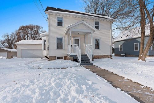 210 River Street, NEENAH, WI, 54956 | Card Image