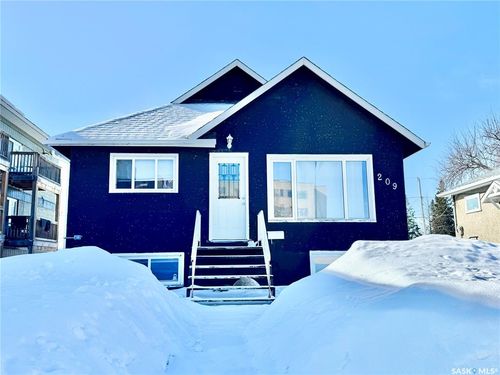 209 8th St E, Prince Albert, SK, S6V0V9 | Card Image