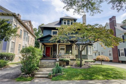 18 Sibley Pl, Rochester, NY, 14607-1914 | Card Image