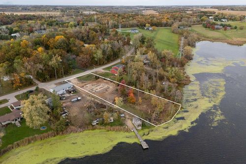 W647 Oak Shore Drive, FOUNTAIN PRAIRIE, WI, 53932 | Card Image