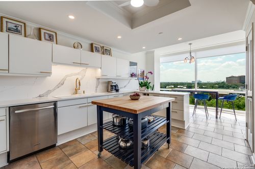 apt-610-200 Patterson Ave, San Antonio, TX, 78209-6267 | Card Image