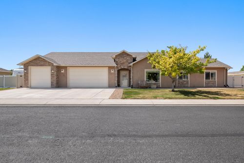 2925 Brook View Ln, Grand Junction, CO, 81503-4809 | Card Image