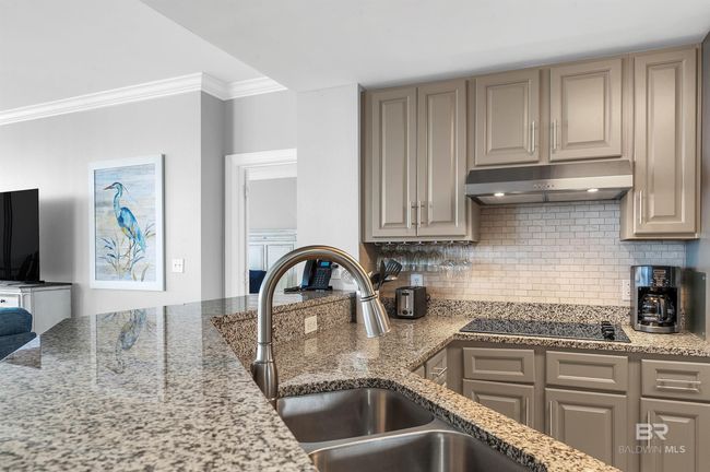 Kitchen | Image 12